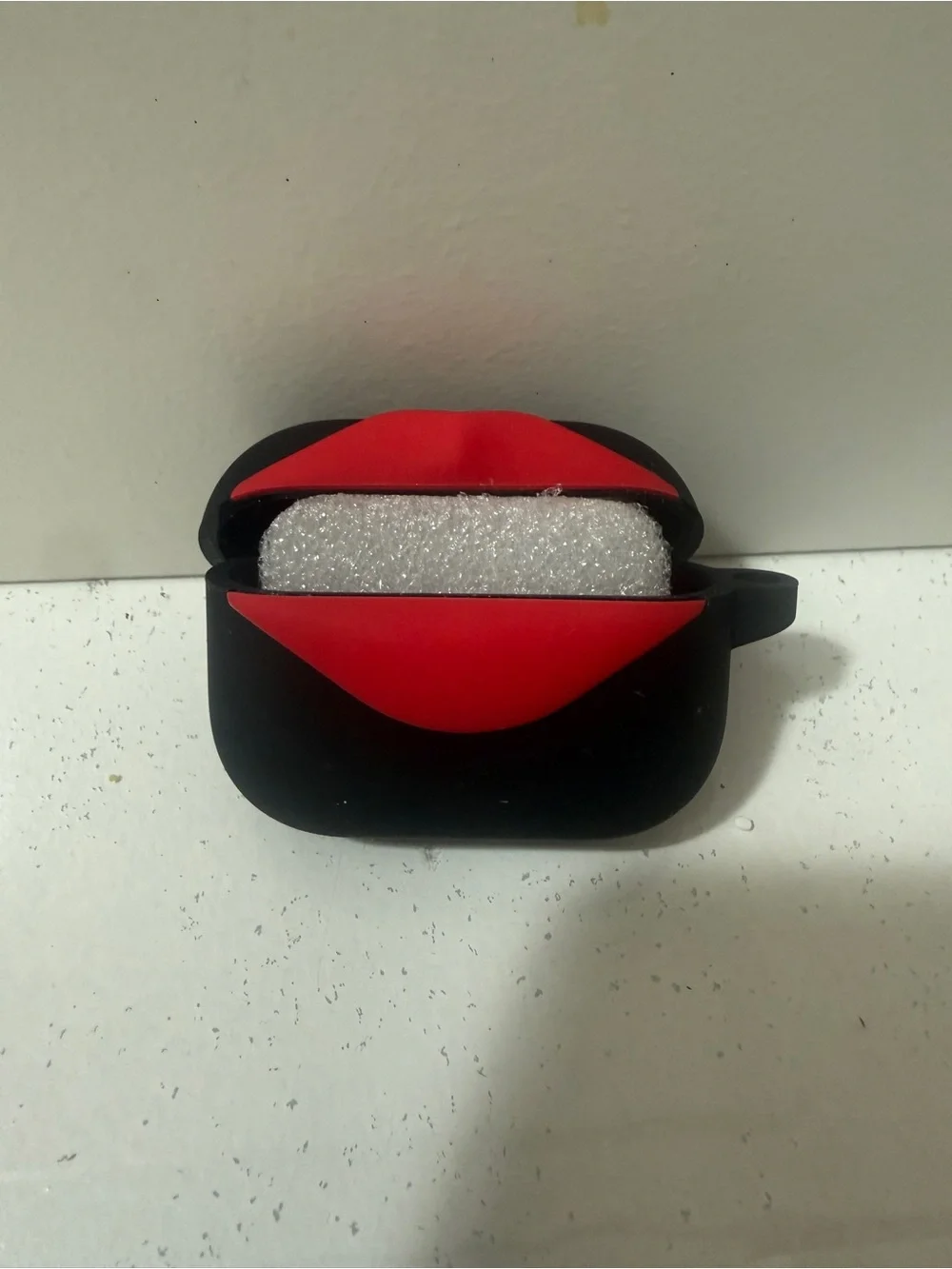 Black Silicone Case with Red Lips Accent - Women airport case brand new no box
